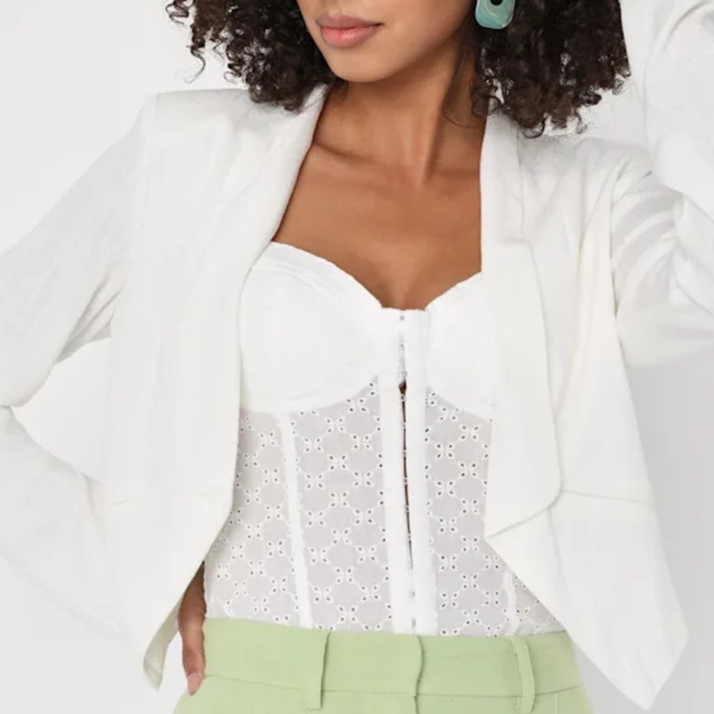 Lulu's Ivory Cropped Linen Blend Blazer